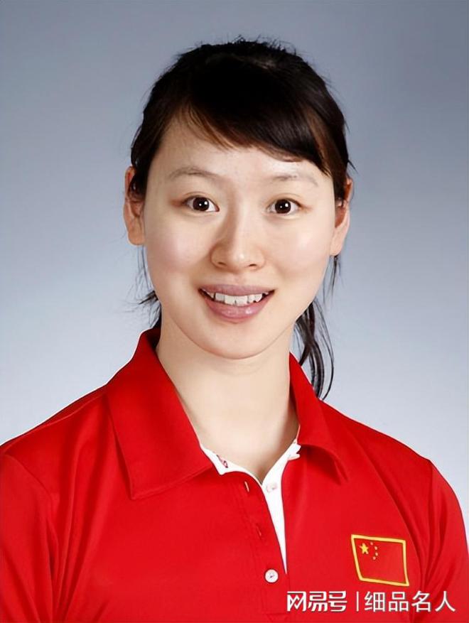 游泳冠军视频_游泳冠军2020年_游泳女冠军图