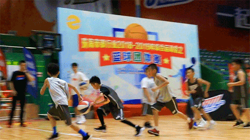 篮球联赛冠军_篮球冠军叫什么名字_冠军篮球有限公司